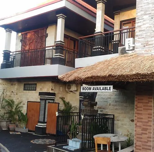 Pondok Putra Dhadi Pensión *