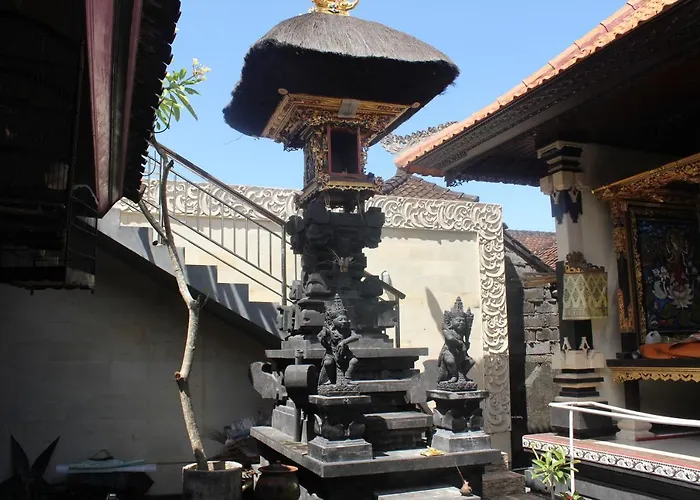 Pondok Putra Dhadi Pensión